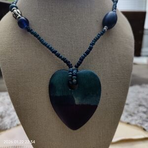Elegant Blue Heart Pendant Necklace